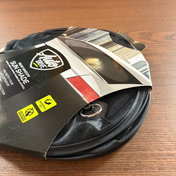 Auto Drive Rear Window Sun Shade Black Universal Fit 20x40 Inch NEW - Picture 7 of 8